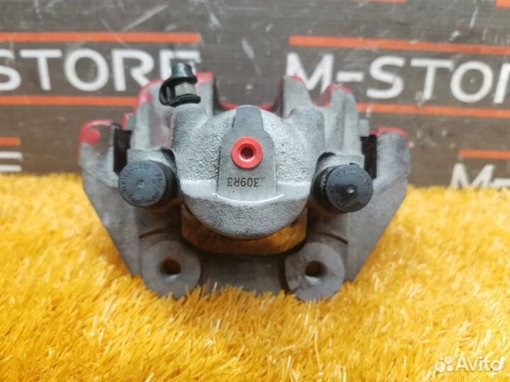 Суппорт задний правый Bmw 6-Series E63 N62B44A