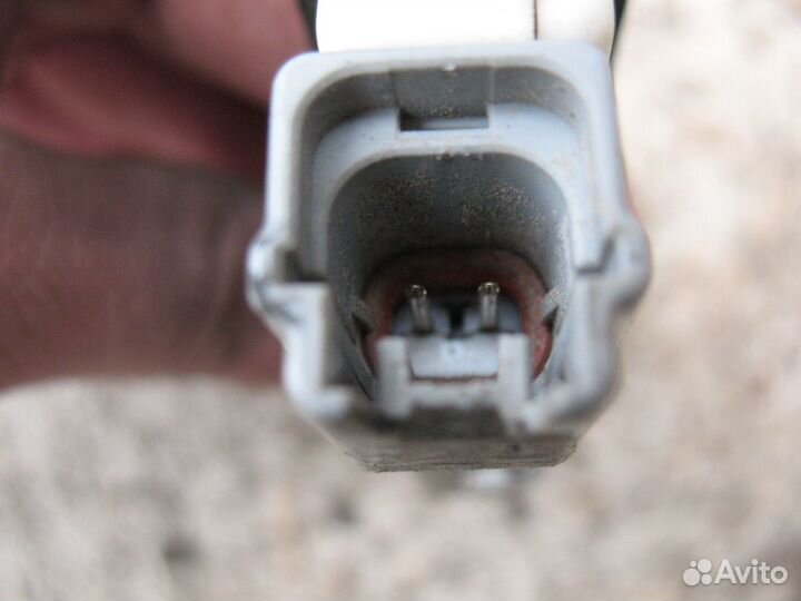 Кнопка открывания багажника Nissan Primera P12