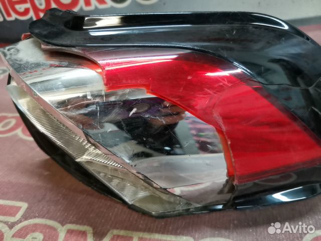 Фонарь задний правый Toyota RAV4