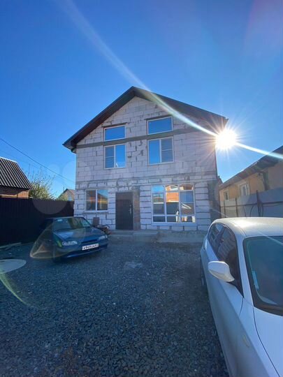 Дом 168 м² на участке 3,3 сот.