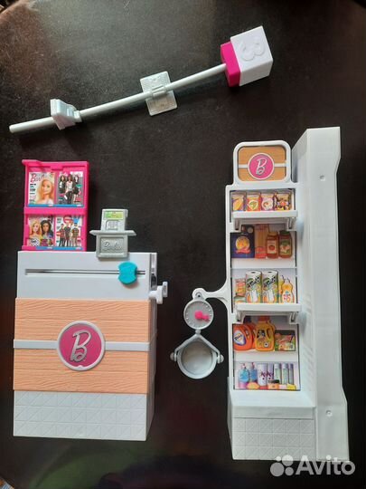 Домик кукольный с мебелью