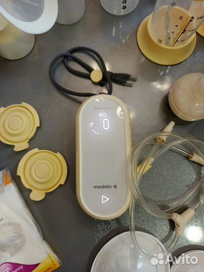 Молокоотсос medela freestyle
