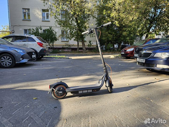 Электросамокат Ninebot KickScooter F65U