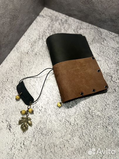 Обложка для ежедневника из кожи