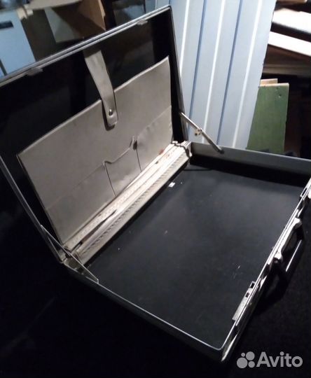 Дипломат-кейс времен СССР