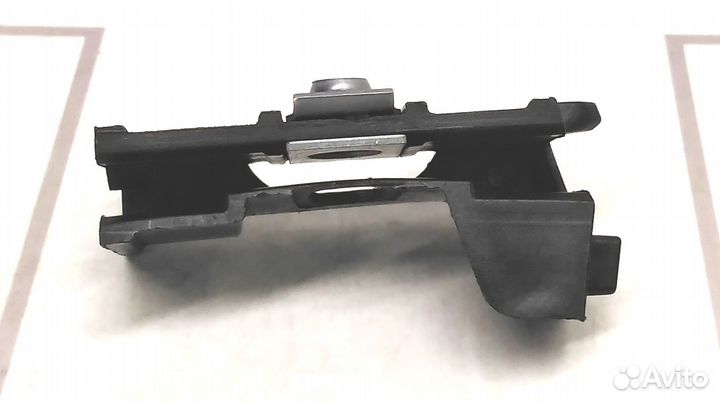 Кронштейн бампера передний левый Kia Sportage