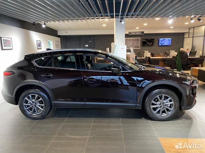 Mazda CX-4 2.0 AT, 2023