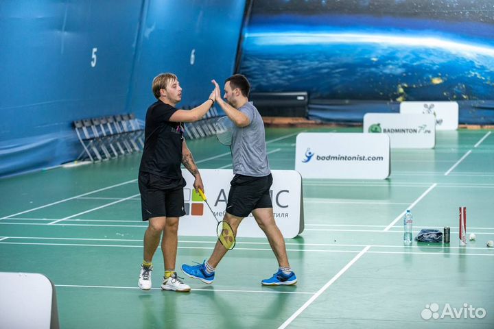 Тренер по бадминтону