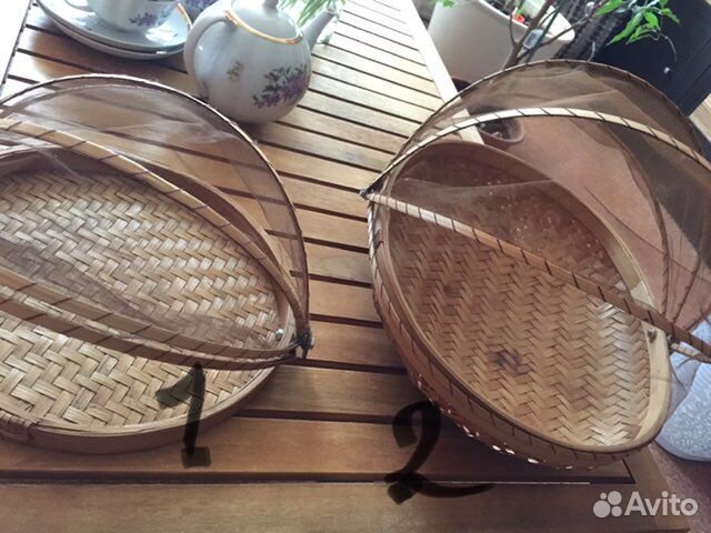 Хлебница с сеткой от насекомых