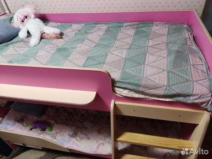 Детская двухъярусная кровать с матрасом бу