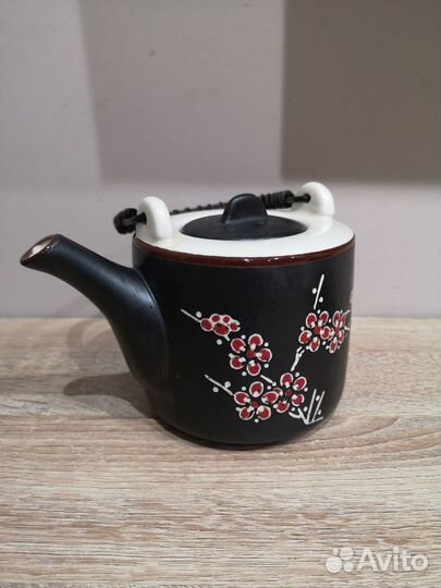 Японский чайный сервиз. Чайник и 4 чашки