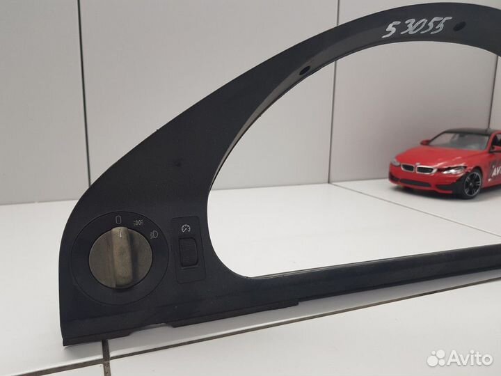 Накладка панели приборов с блоками света (BMW 5)