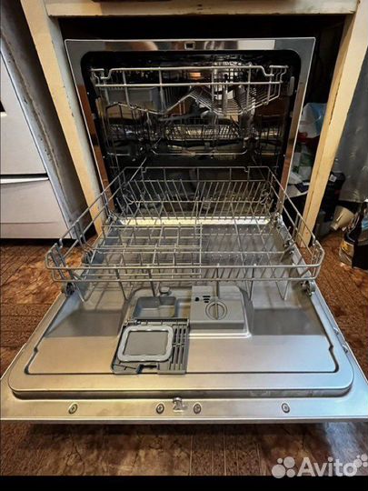 Посудомоечная машина компактная Ginzzu DC281 white