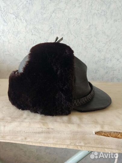 Мужская зимняя кожаная шапка