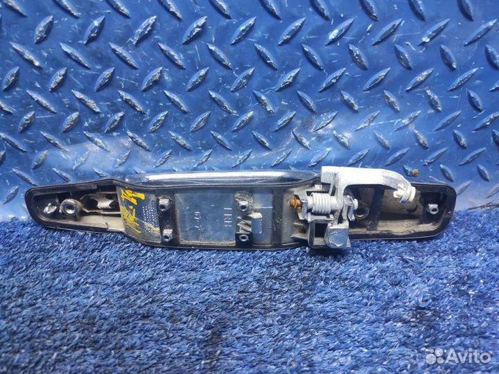 Ручка двери передняя правая Cadillac Escalade 3