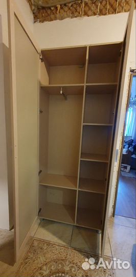 Шкаф в прихожую