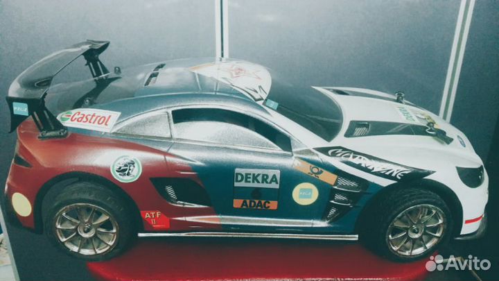 Радио управляемая машинка с нитро двс