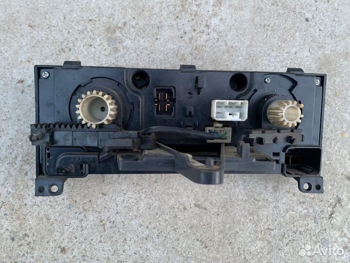 Моторчик и блок управления печки lanos заз шанс