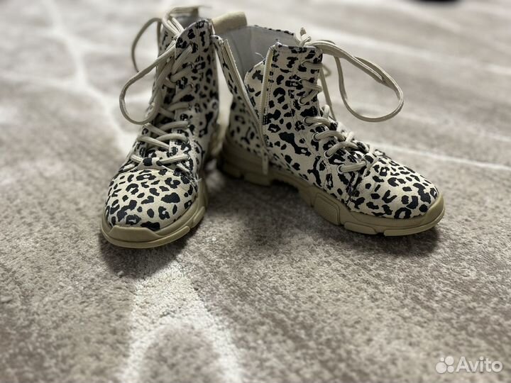 Ботинки для девочки