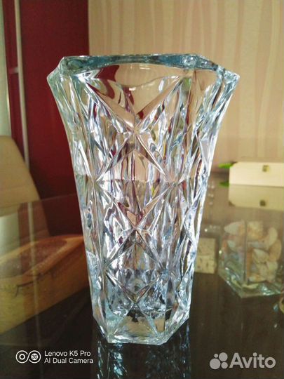 Хрустальные вазы