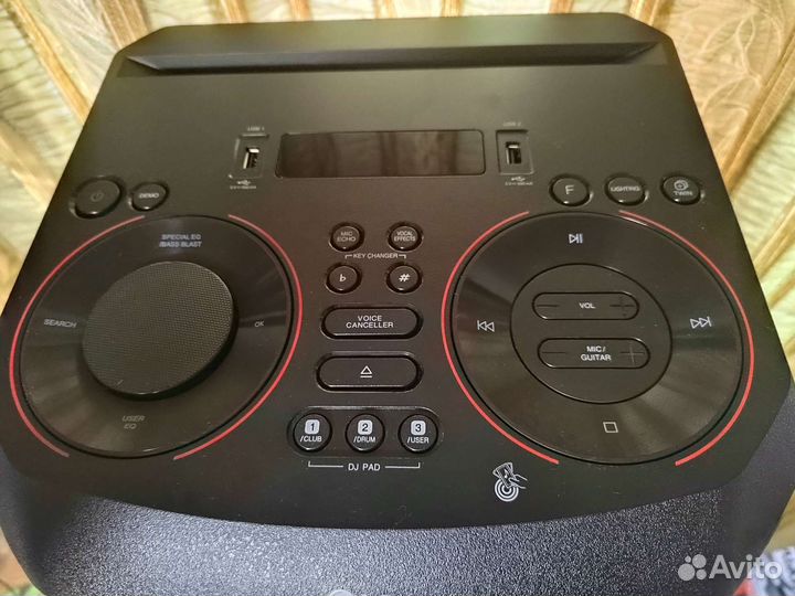 Мощная блютуз колонка LG ON88