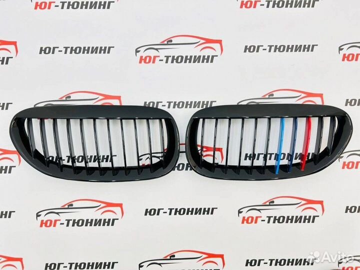 Решетка на BMW 6 E63 стиль M-Performance триколор