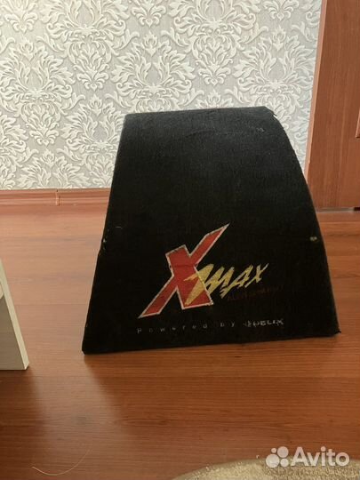 Сабвуфер Helix X-Max 12