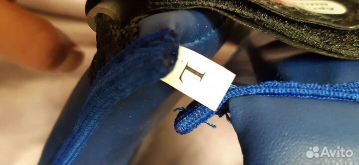 Защитный шлем для единоборств