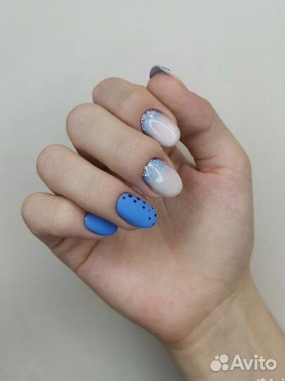 Маникюр в студии