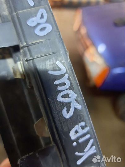 Kia soul решетка верхняя