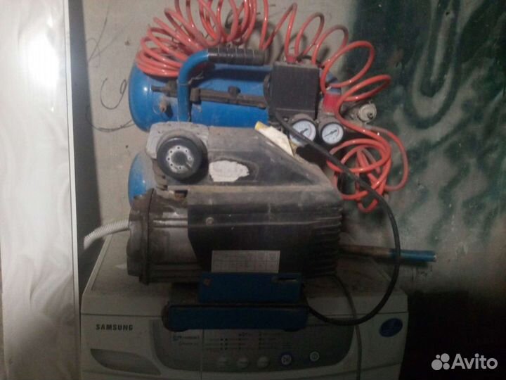 Бензиновый генератор