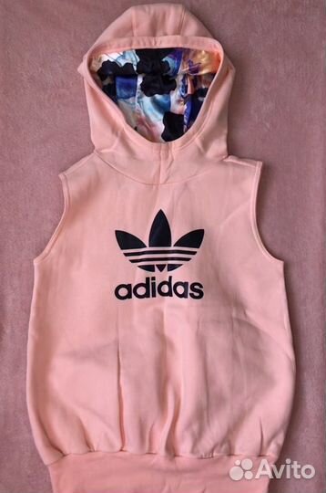 Кофта без рукавов adidas на девочку 9-10 лет