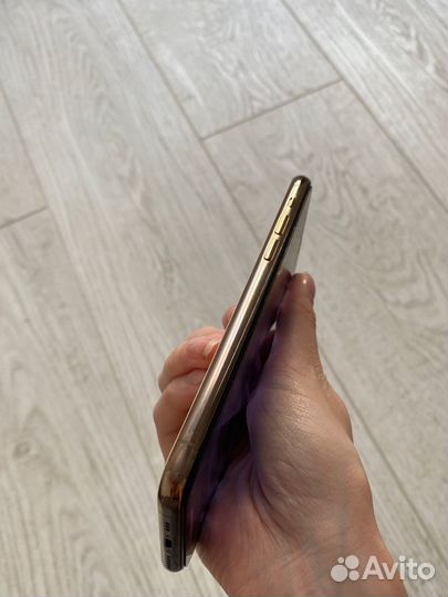 iPhone 11 pro 256 gold