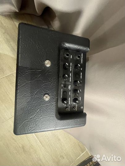 Комбоусилитель nux mighty 8bt