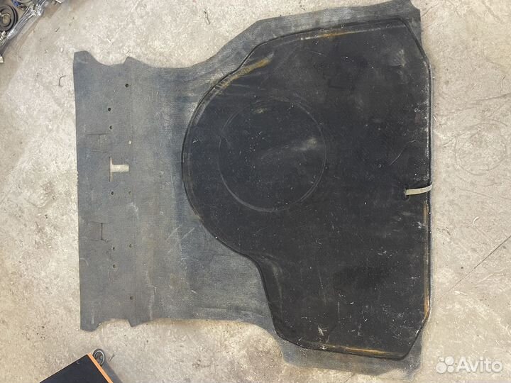 Пол багажника VW Passat B3