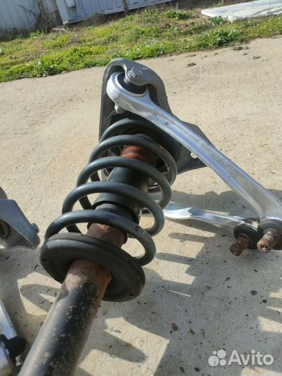 Стоики передние Ауди а6с5