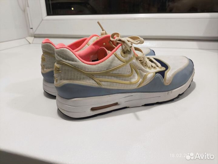 Кроссовки nike женские 39