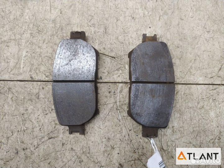 Тормозные колодки передний toyota mark X