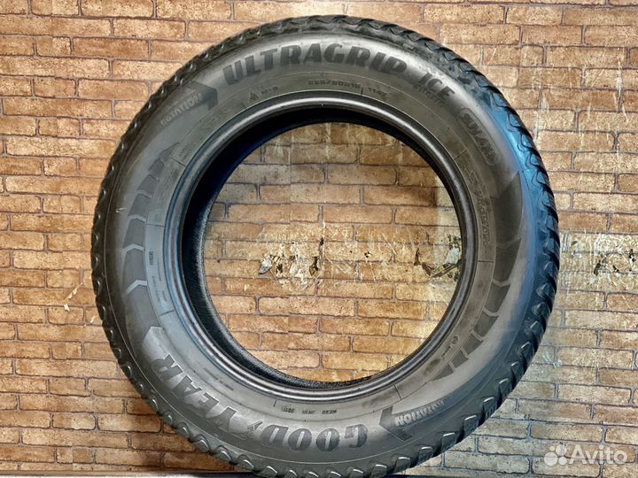 Goodyear Ultragrip Ice Arctic 265/60 R18