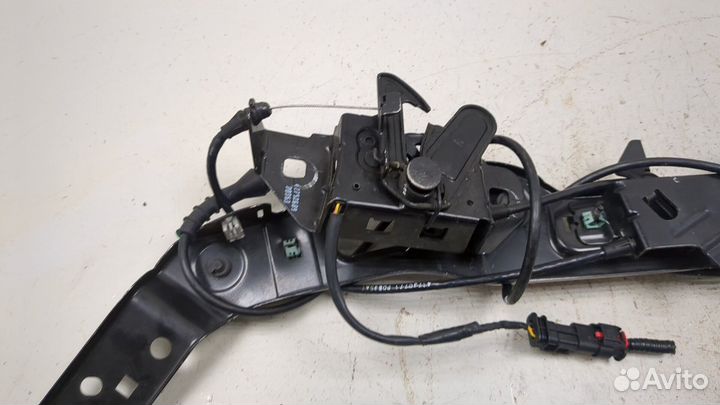 Рамка капота Chevrolet Trailblazer, 2021