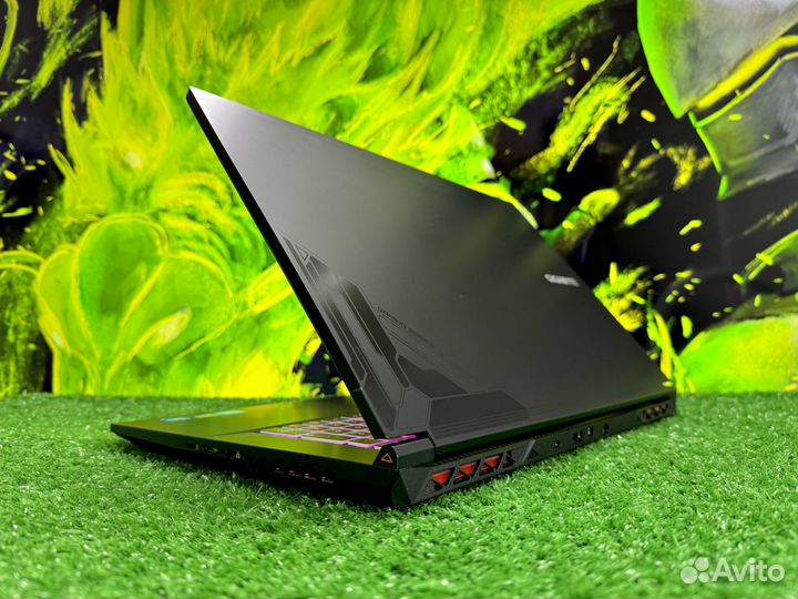 Игровой ноутбук Gigabyte G7 / RTX 4050 / Core i5