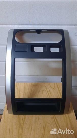 Рамка магнитолы Subaru Impreza