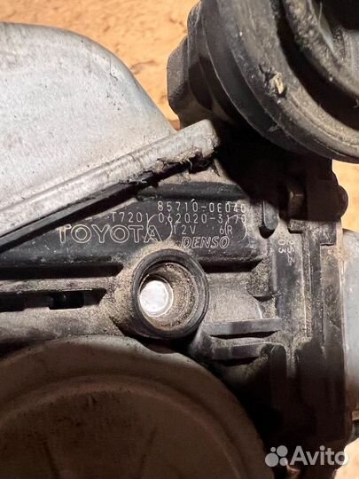 Моторчик стеклоподъемника Тойота Хайландер 3