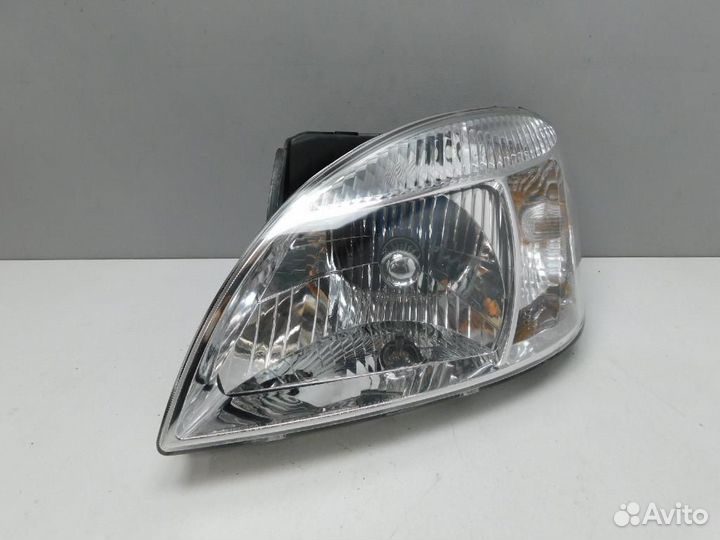 Фара левая Kia Rio