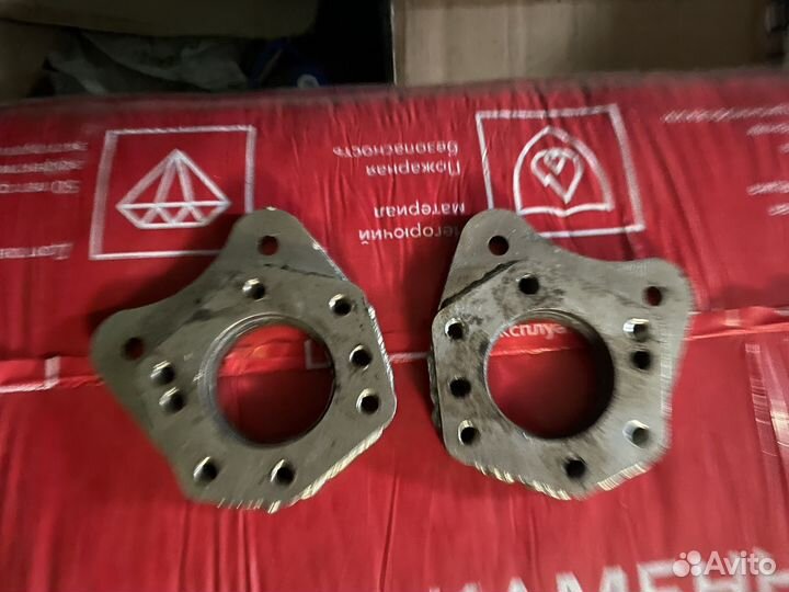 Пластины для установки задних ступиц 2108 на 2101