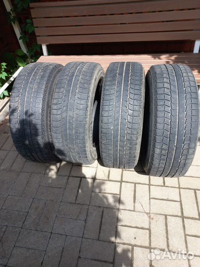 Michelin Latitude X-Ice 235/65 R17 108M