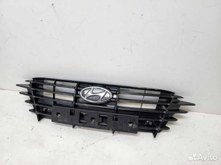 Решетка радиатора передняя Hyundai Sonata 8 2019