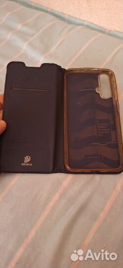 Чехлы на Хонор 20 и Самсунг