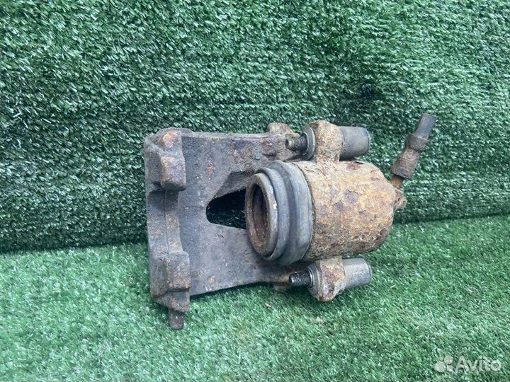 Тормозной суппорт передний левый Skoda Octavia 1