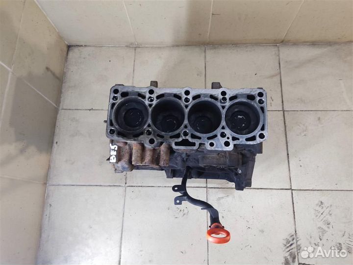Блок цилиндров volkswagen Caddy 3 2013